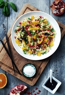 Kokosowa jaglana z pomarańczą i bazylią | gotuj zdrowo!
Składniki na 2 osoby

1/2 szklanki kaszy jaglanej
1-2 pomarańcze
1/2 owocu granatu
kilka listków świeżej bazylii
1 łyżka ...