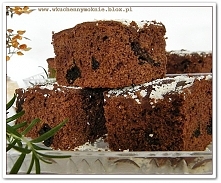 Ciasto czekoladowe z suszonymi śliwkami w rumie  (przepis klik w zdjęcie)