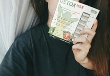 Dzień 1 ;) dziewczyny co sądzicie o tym detoxie? Dzisiaj zaczynam go testować i za 7 dni napisze co i jak się po nim czuję i czy działa ;) Któraś go już stosowała?