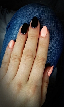 Sleeping beauty i brown black ;)