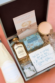 Portal Weselnapolska.
Prezenty dla gości weselnych, podziękowania za przybycie, inspiracje i pomysły.