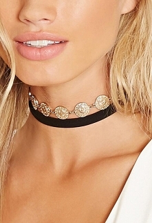 Choker z medalionami ze sklepu silvona.pl.