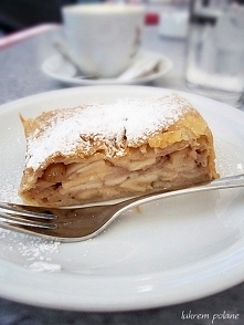 Wiedeński strudel z jabłkami
