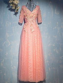 Flower Fairy Suknie Wieczorowe 2017 V-neck Aplikacja Kwiaty Paski Perły Różowe Koronki Suknia