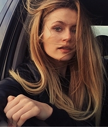 #girl #hair #model #allblack #wind