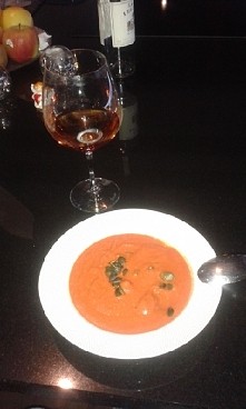 zupa krem z batatow,  buraka,  pietruszki , marchewki , pieprzu cayenne ! :-) pycha !!!