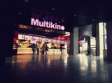 Kino <3 Filmy na dużym ekranie, popcorn i ukochana osoba u boku - mogłabym tak żyć wiecznie. Kino jest magiczne, obraz ogromy i dzwięk doskonały, nie może chyba być bardziej ...