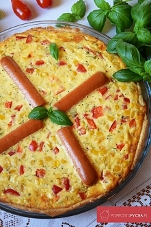 Tarta warzywno-serowa z parówkami :)