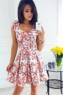 link do sukienki - po kliknięciu w zdjęcie