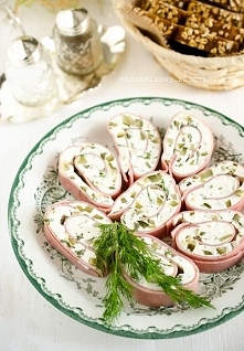 rolada z szynki z serem i k...