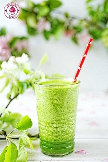 Koktajl ze szpinaku i jabłka - Wypieki Beaty