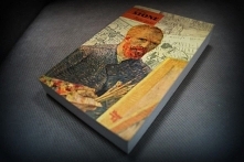 "Czy ktoś jest artystą dopiero wówczas, gdy jego obrazy są kupowane? Sądziłem zawsze, że artystą jest ten, kto wiecznie szuka i nigdy nie znajduje pełnej odpowiedzi."