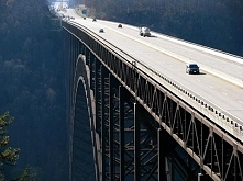 New River Gorge Bridge - US...