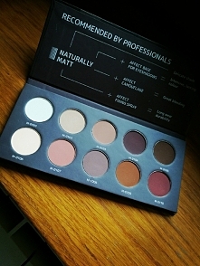 Nowy zakup z minti, Affect Naturally Matt, brązowa paletka tylko i wyłącznie matowych cieni.
Cudeńko!