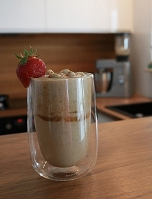 Pyszny i sycący koktajl z k...