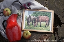 haft krzyżykowy - konie na pastwisku