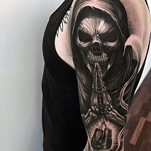 incredible 3d praying skeleton