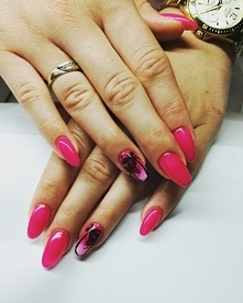 paznokcie Żelowe kolor semi...