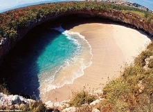 Podziemna plaża Puerto Vall...