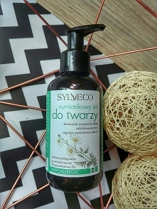 Mój wybór padł na rumiankowy żel do mycia twarzy i to właśnie o nim będzie dzisiejszy wpis. 
Zapraszam na bloga (wystarczy kliknąć zdjęcie)