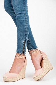 Śliczne espadryle na koturn...