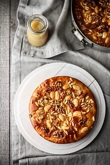 FOCACCIA <3
La piada dei morti, focaccia dolce con mosto e frutta secca: una specialità romagnola, by Vanigliacooking