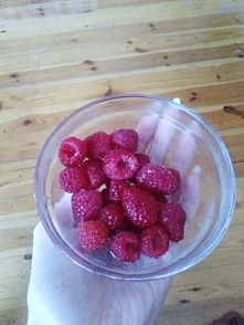 Malinki prosto z ogródka :)