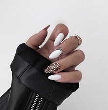 Rockowy manicure ✮