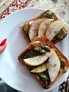 2 śniadanie musi być pożywne! Nie pomijajmy przekąsek. 5 posiłków to podstawa dla zdrowego ciała i ducha! :)