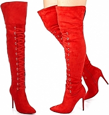 Czerwone kozaki na szpilce.
Pantofelek24.pl