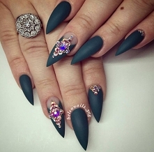 matowy czarniutki ^^