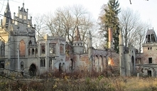 Ruiny zamku w Polsce