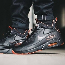 NIKE AIR MAX 90 ULTRA MID WINTER SE dostępne na naszej stronie
PROSPORT24