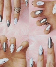 Nails Silver Stone