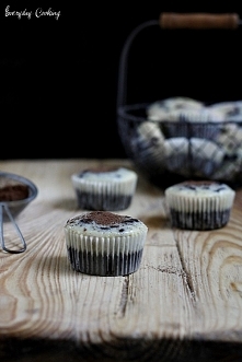 Czekoladowe muffinki z serkiem śmietankowym