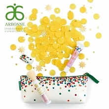 Blossoming Beauty Zestaw świątecznych podarunków

Niech Twoje wewnętrzne piękno zalśni również na zewnątrz z nowym Lśniącym pudrem do ciała, który posiada pędzelek (2,3 g), oraz...