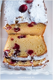 Serowe ciasto z żurawiną