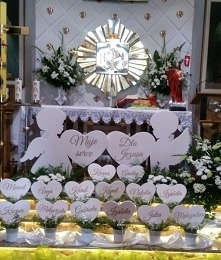 Dekoracje komunijne
do wyboru
rena24.pl
rena24.eu