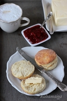 Scones z Devonshire