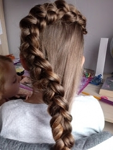 warkocz holenderski od czoła potem zakręcony