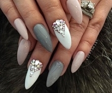 nails