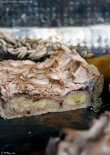 Tarta z bananmi i bezą