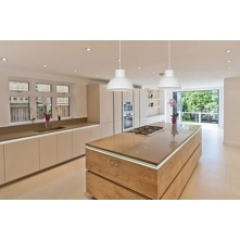 WORKS to seria lamp wiszących wykonanych ze stali lakierowanej.

Lampy wyróżnia minimalizm i prosta forma.

Dostępne w kilku wariantach kolorystycznych.