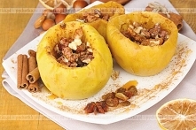 Faszerowane jabłka z piekar...