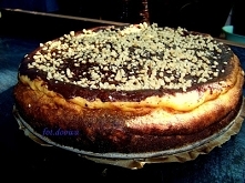 Sernik wiedeński z polewą czekoladową