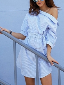 Stripes Skew Collar Belted Shirt Dress
Rozmiar: S, M, L
Kolor: sky blue