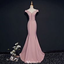 Proste / Simple Rumieniąc Różowy Sukienki Wieczorowe 2018 Syrena / Rozkloszowane V-Szyja Kótkie Rękawy Frezowanie Kryształ Szarfa Trenem Sweep Bez Pleców Sukienki Wizytowe