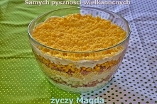 Sałatka warstwowa wielkanocna (jajka, kukurydza,tuńczyk, cebula)