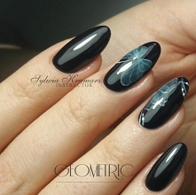 Czerń z odrobiną fantazji &...