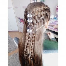 warkocze holenderskie i rozpuszczone włosy